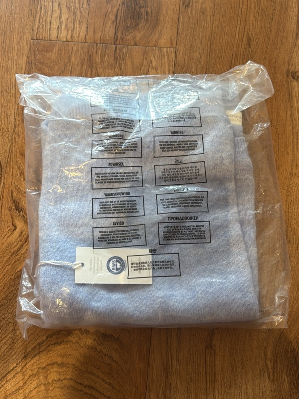 BRAND NEW: Abercrombie & Fitch Short Sleeve Crewneck Top - Light Blue size: M - Picture 7 of 7